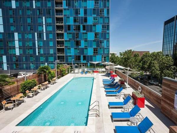 Apartments on S Market St. · San Jose photo 4