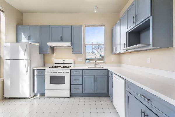 Apartments on Spruce · Alameda photo 5