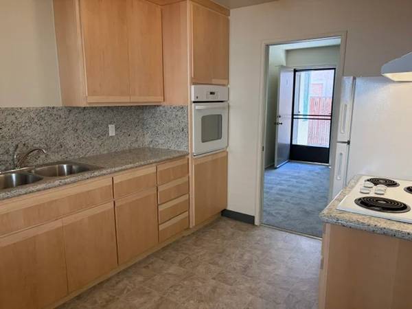 1BR/1BA Apartment on Park Ave. · San Jose photo 2