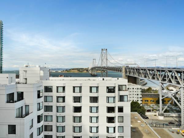 2BR/2BA Condo · San Francisco photo 4