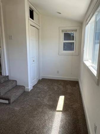 2BR/1BA Single Family House on English St · Petaluma photo 5