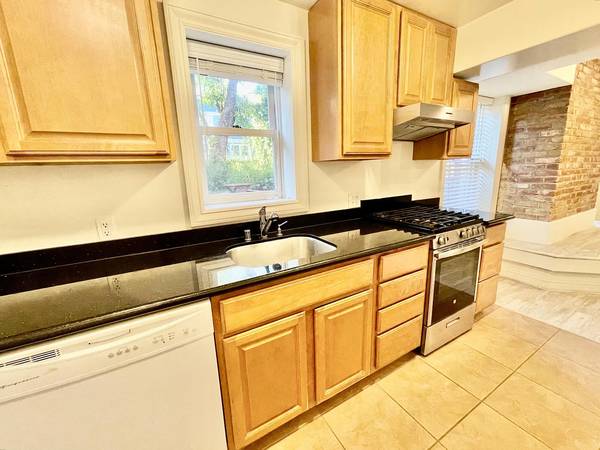 0BR/1BA Apartment on G St · Kentfield photo 4