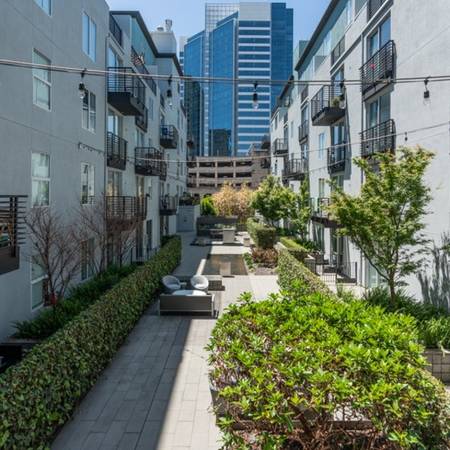 Apartments on Jefferson Street · Oakland photo 3