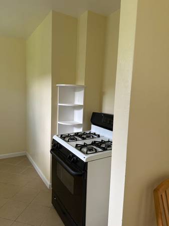 1BR/1BA Apartment on Bancroft Way · Berkeley photo 4