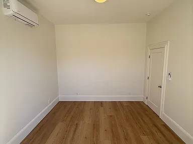 2BR/1BA Single Family House on 13th Ave · Oakland photo 4