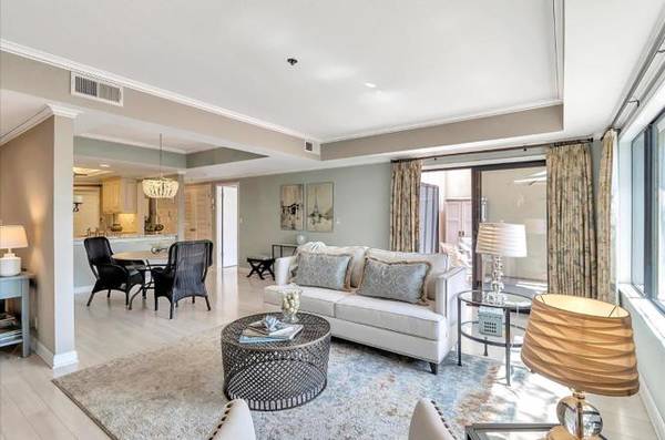 1BR/1BA Condo on Cesano Ct · Palo Alto photo 5