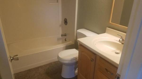 1BR/1BA Apartment · Hayward photo 2