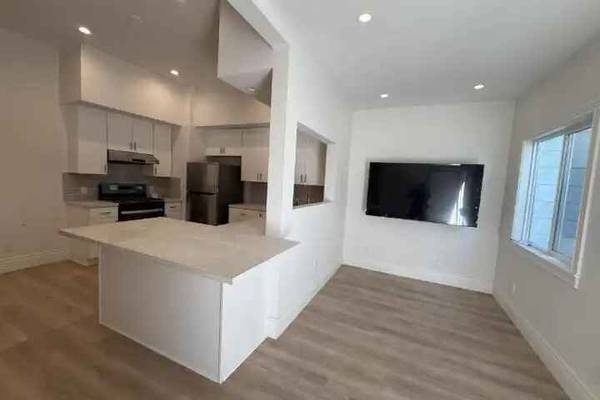 Apartments on Valencia Street · San Francisco photo 2