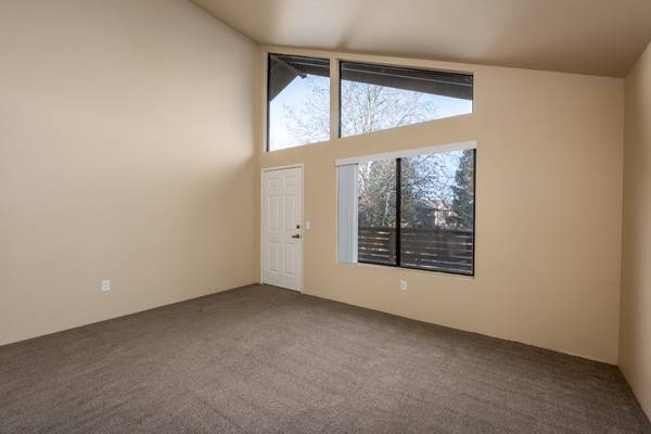 Apartments on Laguna Drive · Rohnert Park photo 3