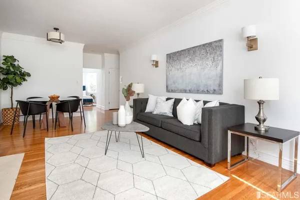 2BR/1BA Condo on Lake Street · San Francisco photo 4