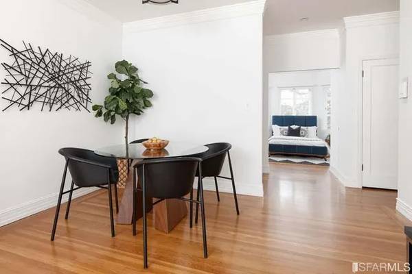 2BR/1BA Condo on Lake Street · San Francisco photo 5