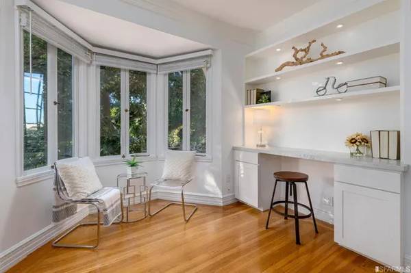 2BR/1BA Condo on Lake Street · San Francisco photo 3