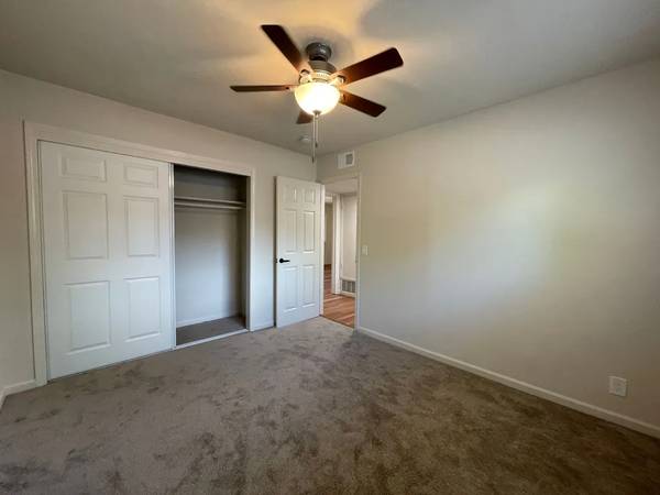 Washington St 134 photo 4