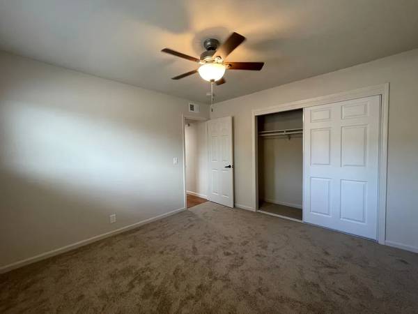 Washington St 134 photo 2