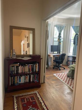2BR/1BA Apartment · San Francisco photo 4