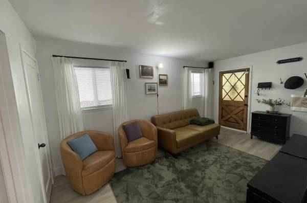 1BR/1BA Single Family House on Buckeye St · Redwood City photo 2