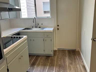 2BR/1BA Apartment · San Francisco photo 4