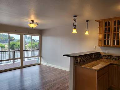 2BR/1BA Condo on Foothill Blvd · San Leandro photo 2