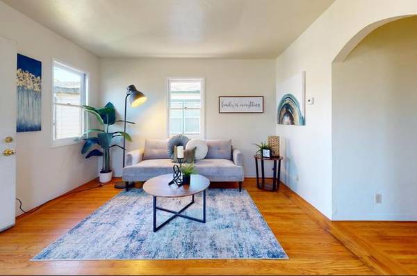 1BR/1BA Single Family House on Davis St · Redwood City photo 4