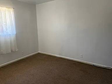 2BR/1BA Apartment on W 9th St · Gilroy photo 4