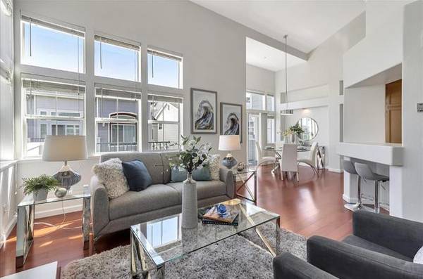 1BR/1BA Townhouse on Shoal Cir · Redwood City photo 2