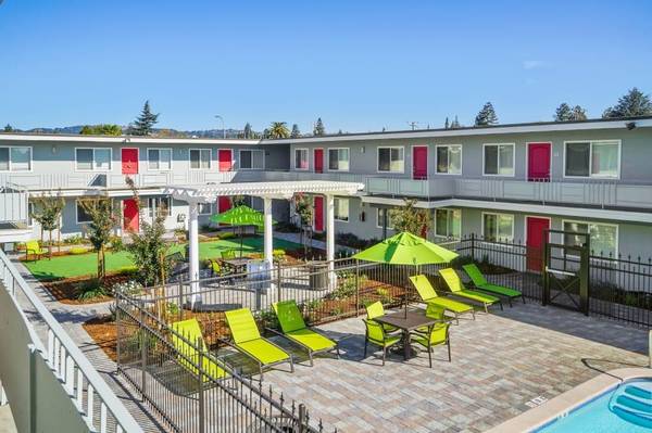 Apartments on Santa Maria Avenue · Hayward photo 2