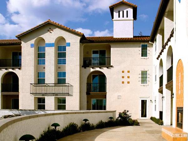 Apartments on East Court · San Jose photo 4