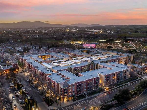Apartments on Tassajara Rd · Pleasanton photo 3