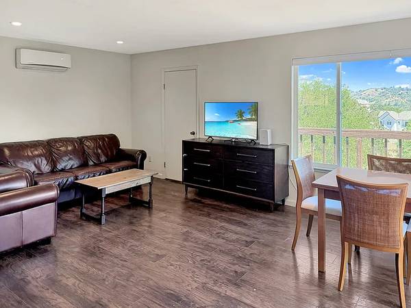 Charming 2bd/2ba + Loft, Upper Unit Condo In Alamo- Available Now! photo 2