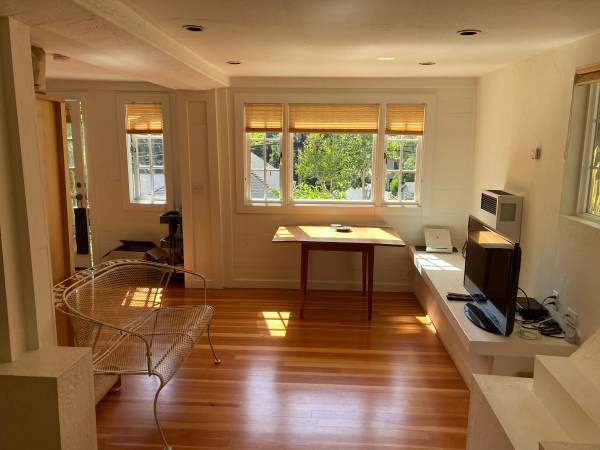 0BR/1BA Apartment · Mill Valley photo 3