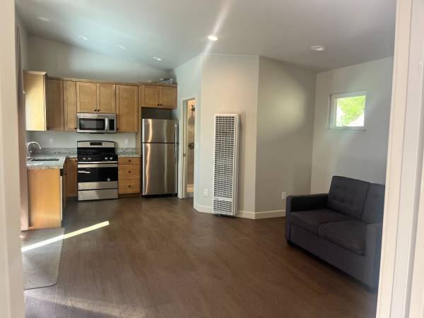 1BR/1BA In Law Adu on Misty Lane · Aptos photo 3