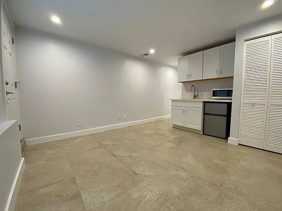 1BR/1BA Apartment · Daly City photo 2