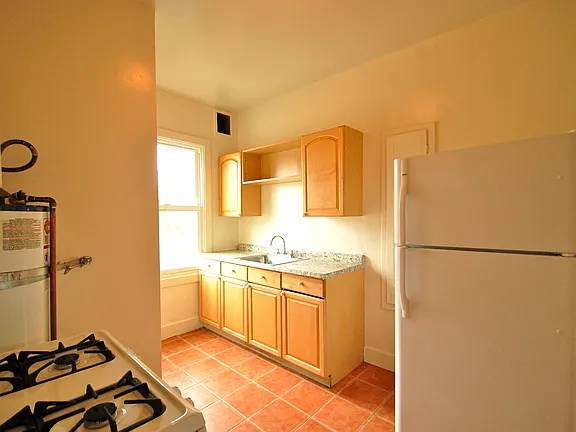 1BR/1BA Apartment · Berkeley photo 3