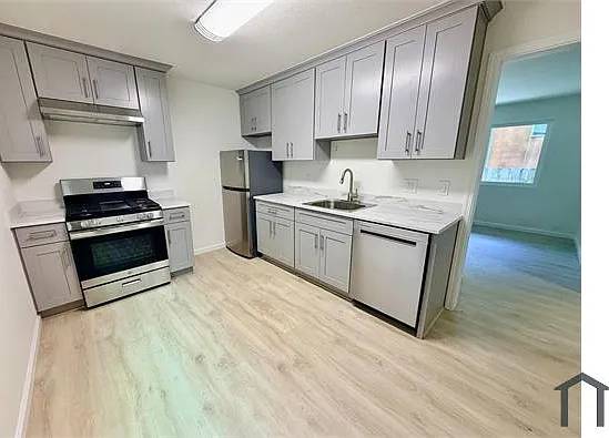 1BR/1BA Apartment · Berkeley photo 4