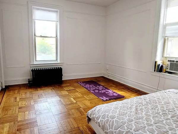 1BR/1BA Apartment · Astoria photo 2