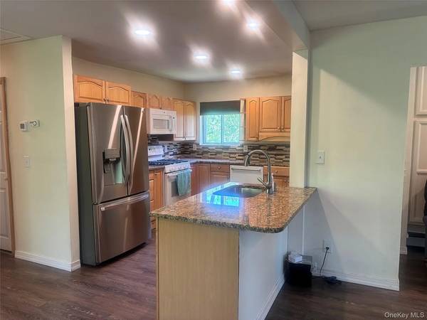 2BR/1BA Condo on E Edmundson Ave · Morgan Hill photo 4