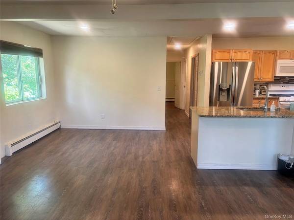 2BR/1BA Condo on E Edmundson Ave · Morgan Hill photo 2