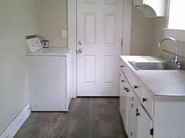 Walnut Ave. photo 3