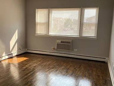 1BR/1BA Apartment · Burbank photo 3