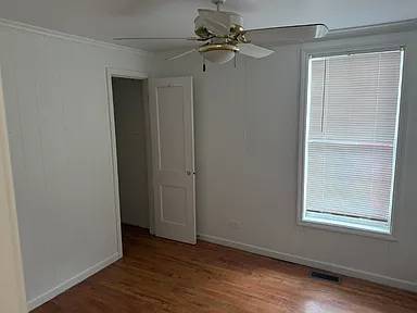 1BR/1BA Single Family House on S Lancaster Ave · Aurora photo 3