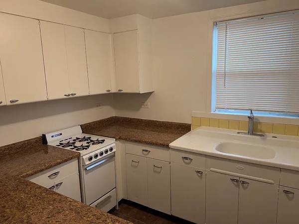 1BR/1BA Single Family House on S Lancaster Ave · Aurora photo 2