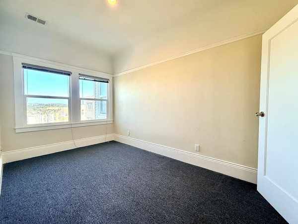 Apartments on Fulton St · San Francisco photo 5