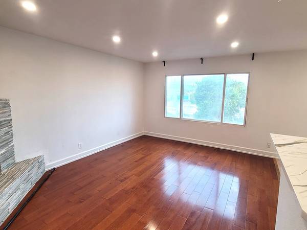 1BR/1BA Apartment on Florida St · San Francisco photo 4