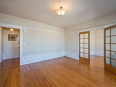 1029 Oak St. photo 4