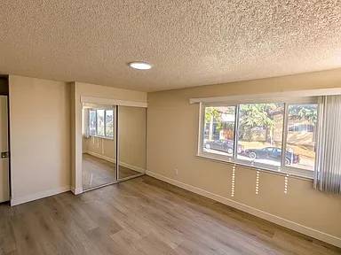 2BR/1BA Apartment on 39th Ave · Oakland photo 4