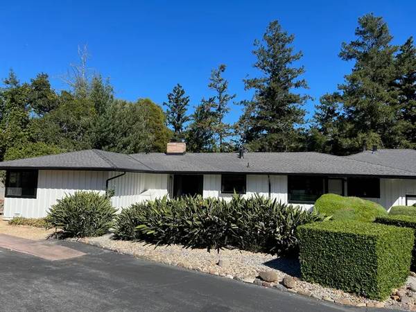 3BR/2BA Duplex on Graham Hill Rd. · Santa Cruz photo 2