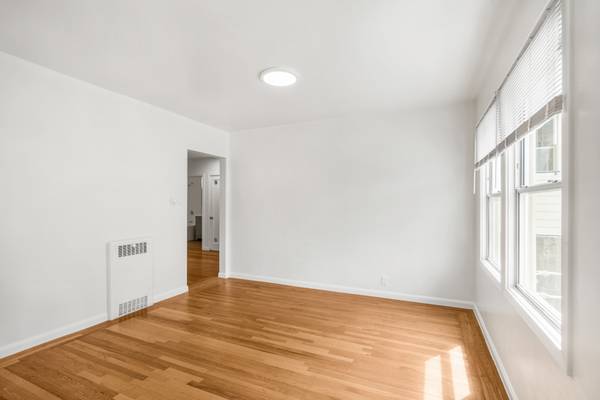 2BR/1BA Apartment · San Francisco photo 3