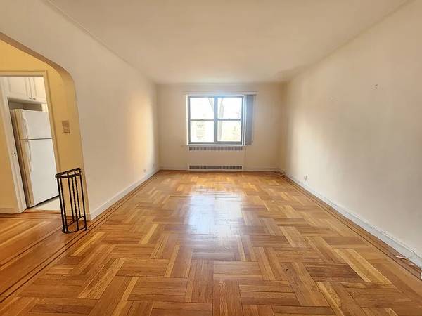 1BR/1BA Apartment · Bronx photo 2