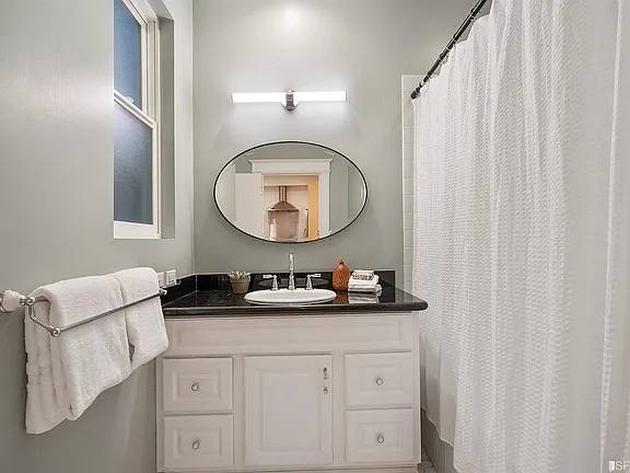 3BR/2BA Condo on 14th St · San Francisco photo 5