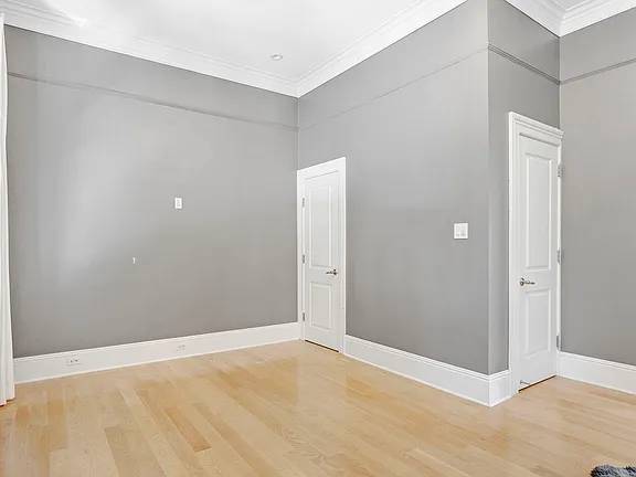 Luxurious Condo Living In Prime Cow Hollow Location! photo 3